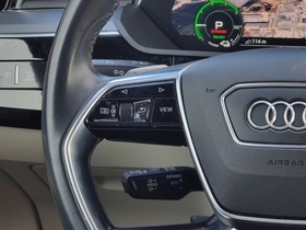 Audi Q8 e-tron vaihtoauto