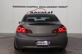 Nissan Skyline vaihtoauto