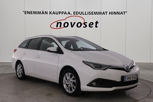 Toyota Auris vaihtoauto