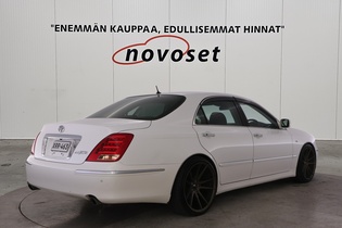 Toyota Crown vaihtoauto