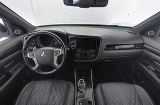 Mitsubishi Outlander vaihtoauto