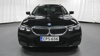 BMW 320 vaihtoauto