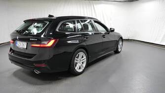 BMW 330 vaihtoauto