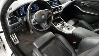 BMW 330 vaihtoauto