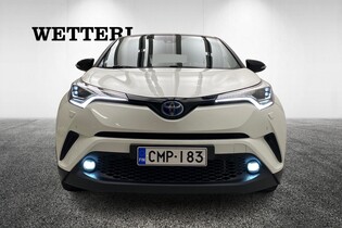 Toyota C-HR vaihtoauto