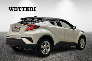 Toyota C-HR vaihtoauto