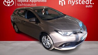 Toyota Auris vaihtoauto