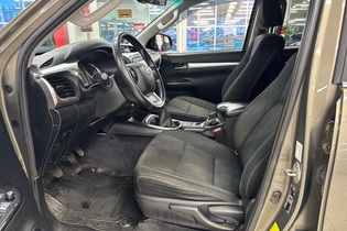 Toyota Hilux vaihtoauto