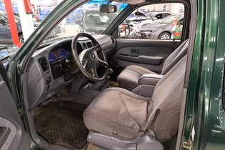 Toyota Hilux vaihtoauto