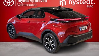 Toyota C-HR vaihtoauto