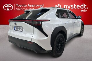Toyota bZ4X vaihtoauto