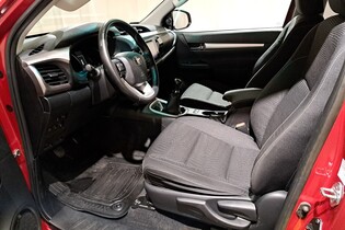 Toyota Hilux vaihtoauto