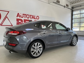 Hyundai i30 Fastback vaihtoauto