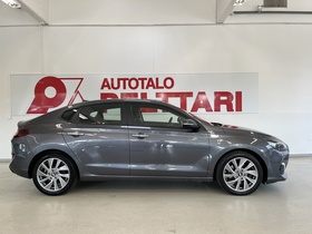 Hyundai i30 Fastback vaihtoauto