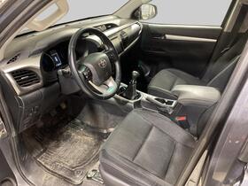 Toyota Hilux vaihtoauto