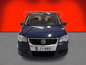 Volkswagen Touran vaihtoauto