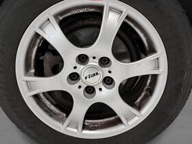 Volkswagen Touran vaihtoauto