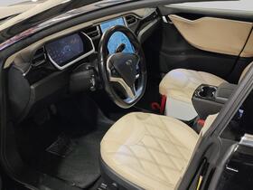 Tesla Model S vaihtoauto