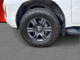 Toyota Hilux vaihtoauto