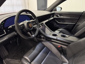 Porsche Taycan vaihtoauto