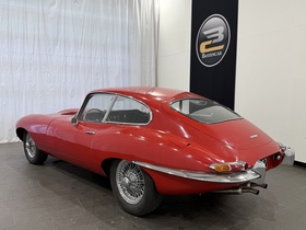 Jaguar E-Type vaihtoauto