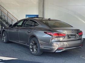 Lexus LS vaihtoauto