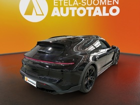 Porsche Taycan vaihtoauto