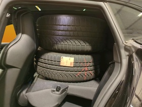 Porsche Taycan vaihtoauto