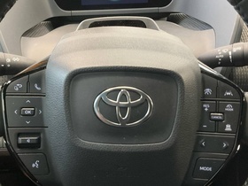 Toyota bZ4X vaihtoauto