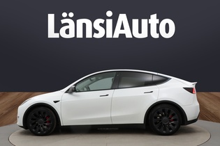 Tesla Model Y vaihtoauto