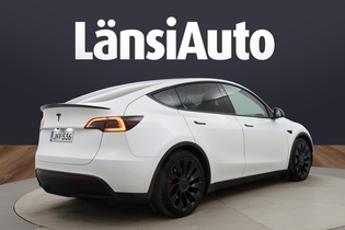 Tesla Model Y vaihtoauto