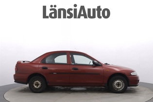 Mazda 323 vaihtoauto