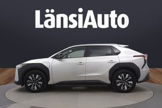 Toyota bZ4X vaihtoauto