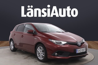 Toyota Auris vaihtoauto