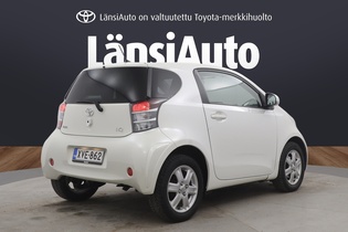 Toyota iQ vaihtoauto