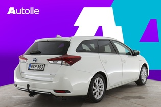 Toyota Auris vaihtoauto