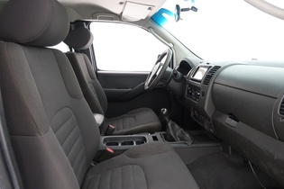 Nissan Navara vaihtoauto