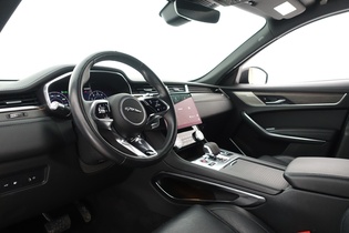 Jaguar F-PACE vaihtoauto