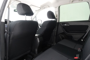 Subaru Forester vaihtoauto