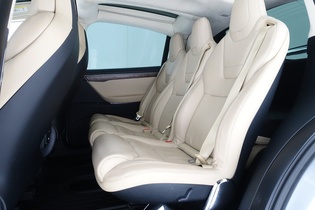 Tesla Model X vaihtoauto