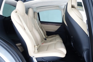 Tesla Model X vaihtoauto