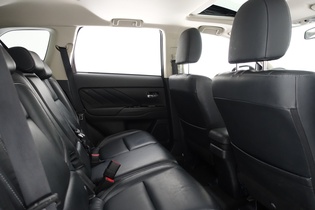 Mitsubishi Outlander PHEV vaihtoauto