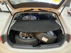 SEAT Leon vaihtoauto