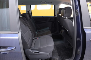 SEAT Alhambra vaihtoauto