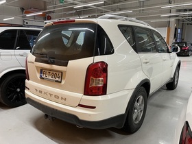 SsangYong Rexton vaihtoauto