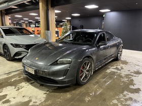 Porsche Taycan vaihtoauto