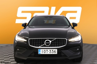 Volvo V60 Cross Country vaihtoauto