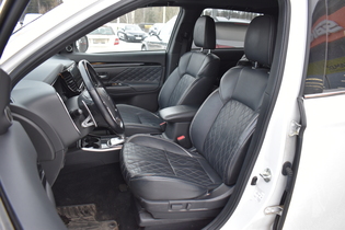 Mitsubishi Outlander PHEV vaihtoauto