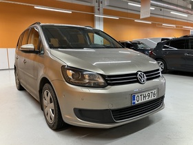 Volkswagen Touran vaihtoauto