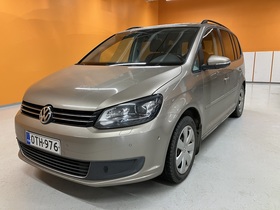 Volkswagen Touran vaihtoauto